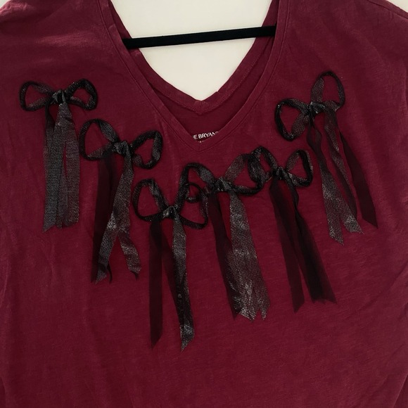 Lane Bryant 18 / 20 Maroon Cap Sleeve Bow Top Maroon Black 18/20 Bows T Shirt - Picture 6 of 10